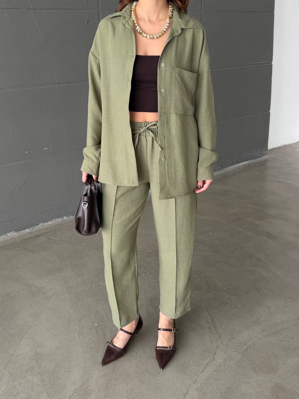 Women’s Two-Piece Set (Oversized Shirt & Elastic Waist Pants)
