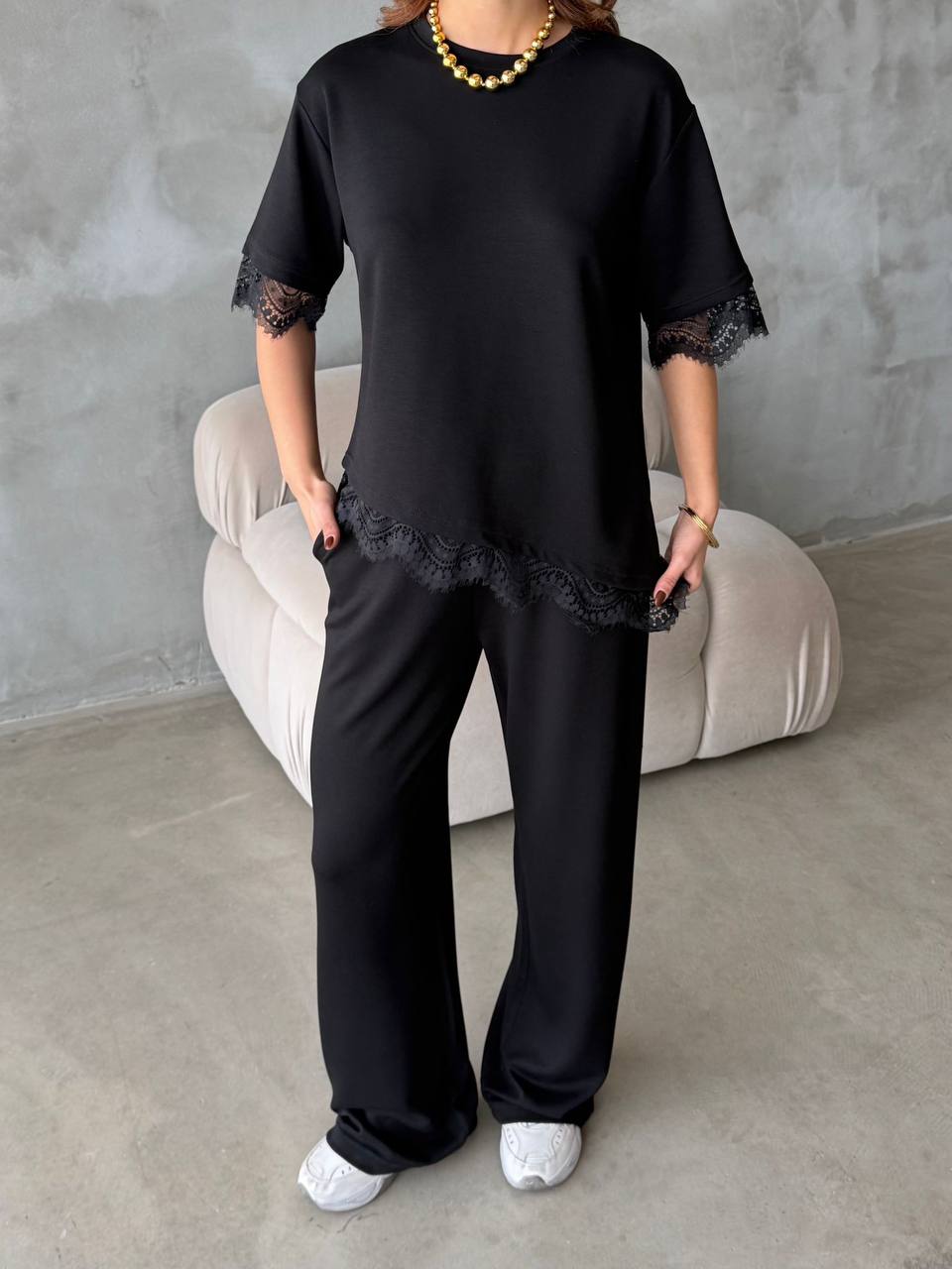 Feminine Lace Detail Two-Piece Set