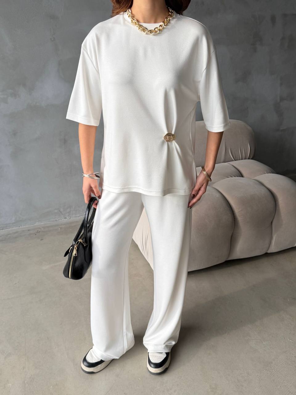 Women’s Two-Piece Set (Loose Top & Wide-Leg Pants)