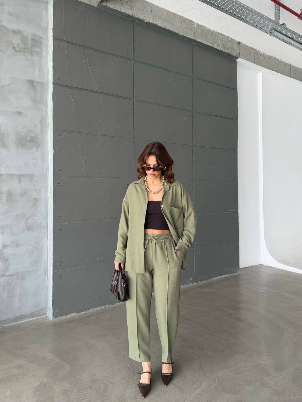 Women’s Two-Piece Set (Oversized Shirt & Elastic Waist Pants)