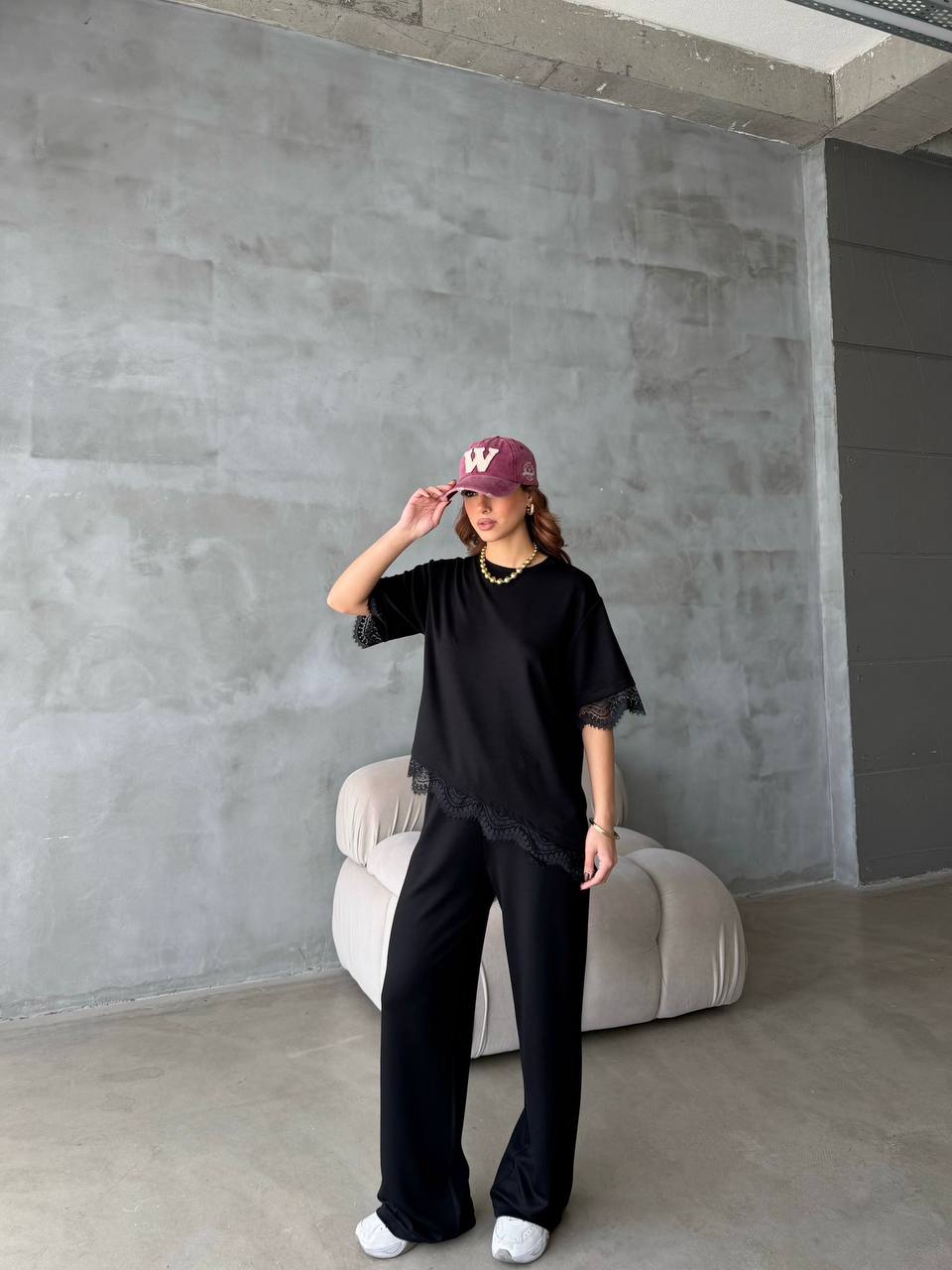 Feminine Lace Detail Two-Piece Set