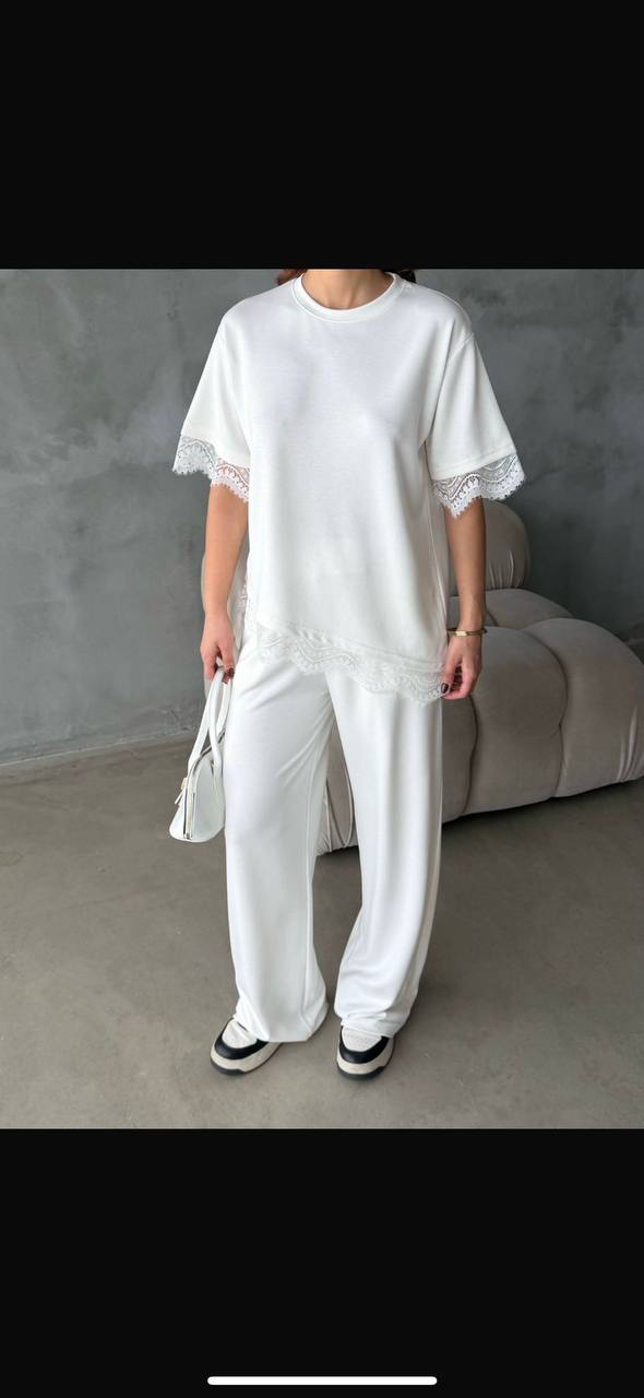 Feminine Lace Detail Two-Piece Set